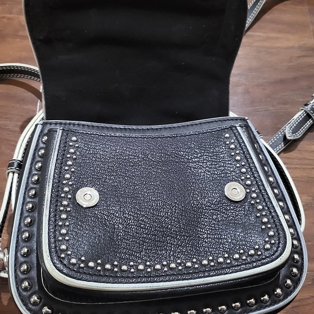 Miu Miu Dahlia Crossbody Bag Small - Picture 6 of 12